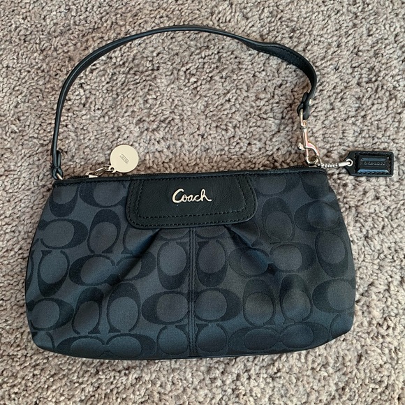 Coach wristlet - Picture 1 of 4